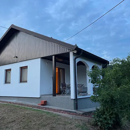 Eko Haus Tesla Vikendica Srnava